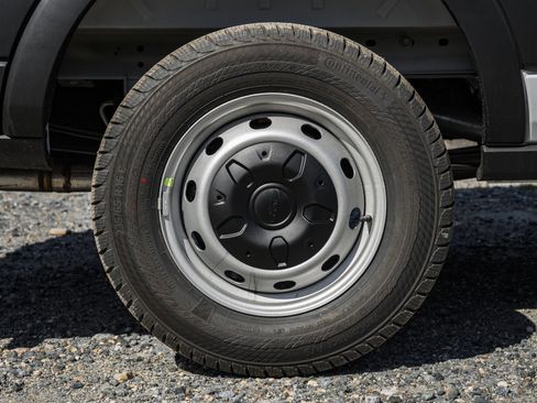 New 2026 Ford Transit 250 148 Medium Roof image 16