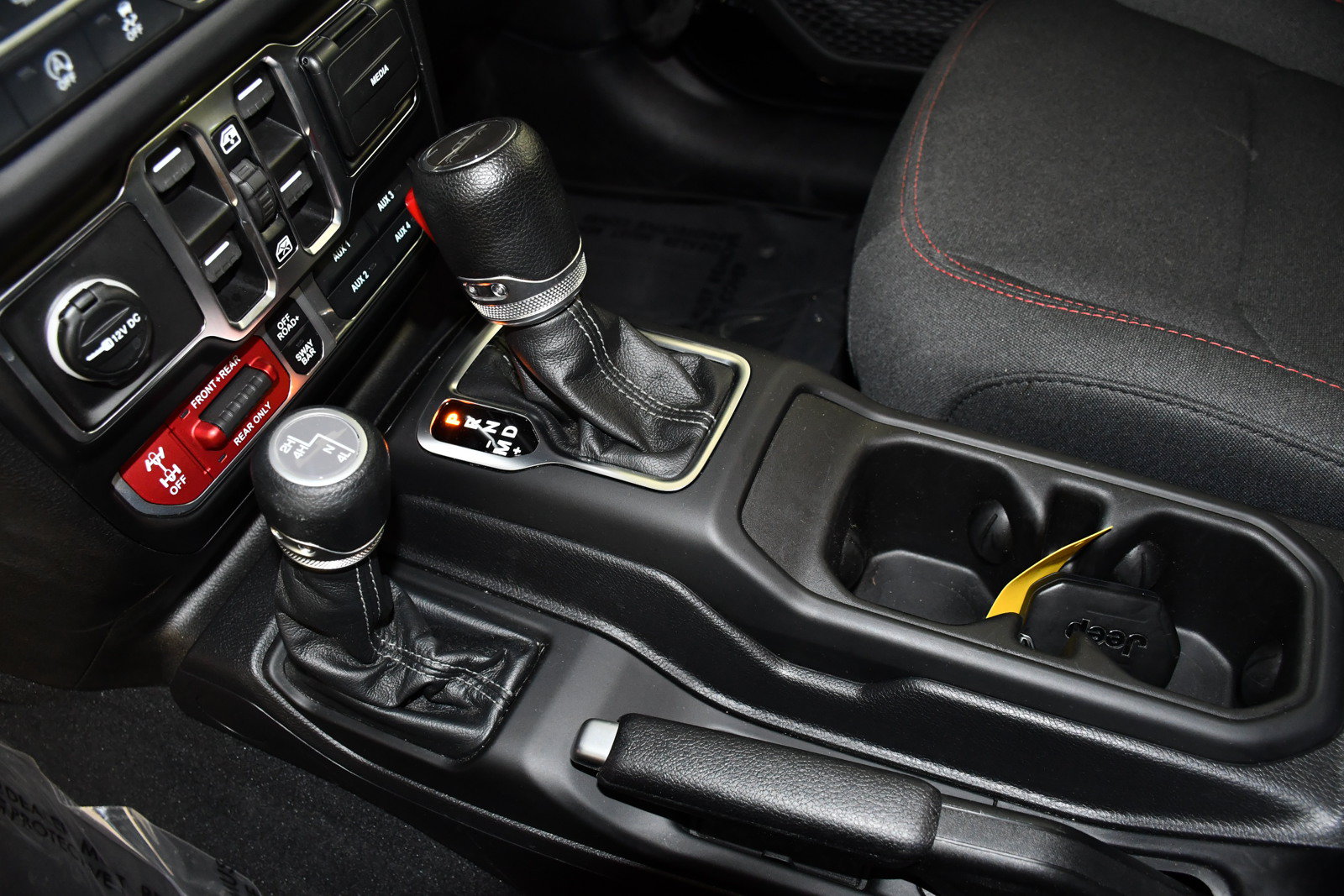 Used 2026 Jeep Gladiator Rubicon AWD/4WD image 33