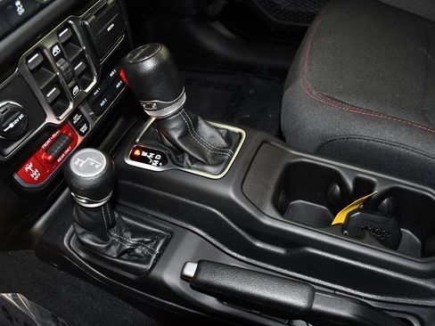 Used 2026 Jeep Gladiator Rubicon AWD/4WD image 33