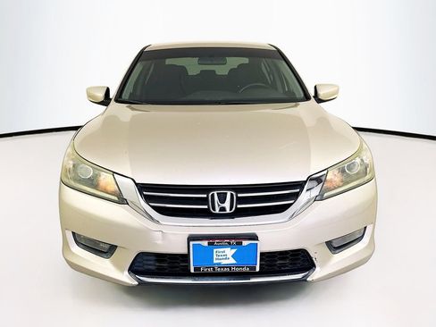 Used 2014 Honda Accord Sport image 2