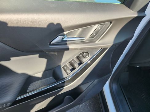 New 2026 Chevrolet Equinox LT image 12