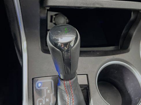 Used 2016 Toyota Camry SE image 23