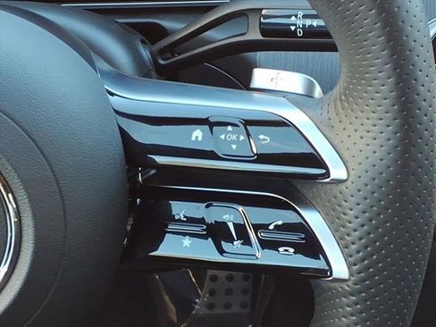 Used 2025 Mercedes-Benz C 300 4MATIC Sedan image 10