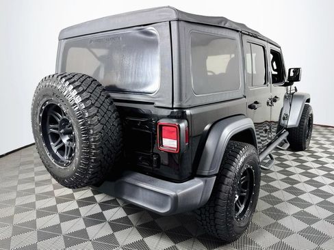 Used 2018 Jeep Wrangler Unlimited Sport S AWD/4WD image 7