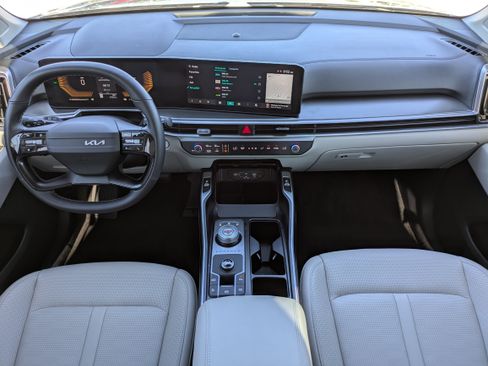 Certified 2026 Kia Sorento EX FWD image 15