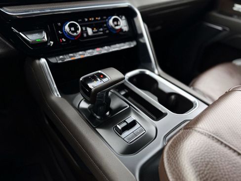 Used 2025 GMC Sierra 1500 Denali w/ Denali Carbonpro Edition image 21