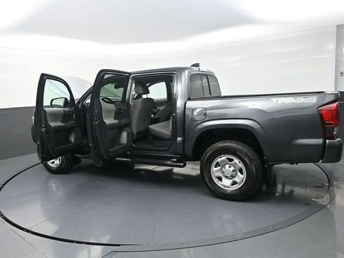 Used 2023 Toyota Tacoma SR AWD/4WD image 43