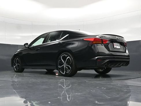 Used 2024 Nissan Altima 2.5 SR FWD image 58