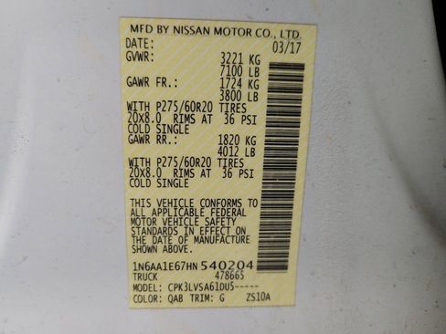 Used 2017 Nissan Titan SL image 33