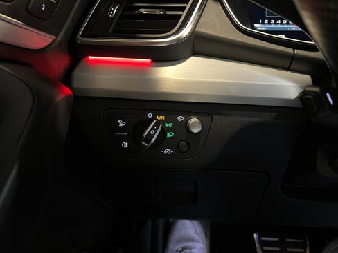 Used 2021 Audi SQ5 Prestige w/ Prestige Package image 15