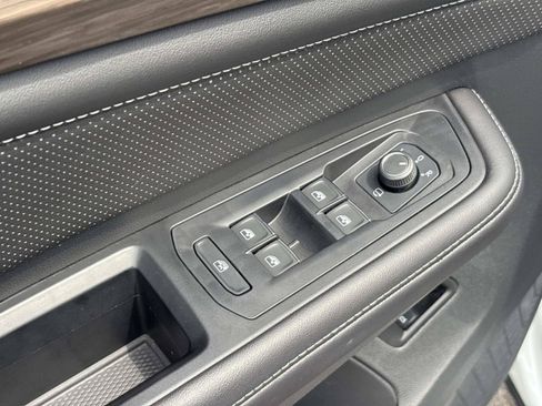 Used 2024 Volkswagen Atlas SEL Premium R-Line AWD/4WD image 26
