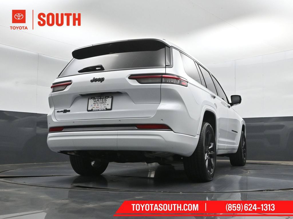 Used 2026 Jeep Grand Cherokee L Limited AWD/4WD image 42