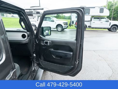 Used 2024 Jeep Wrangler Unlimited Sport AWD/4WD image 16