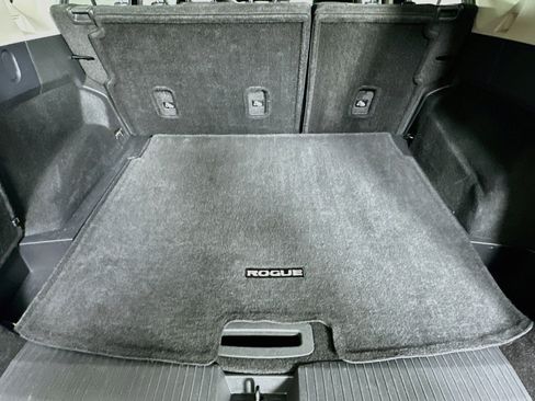 Used 2023 Nissan Rogue S FWD image 27