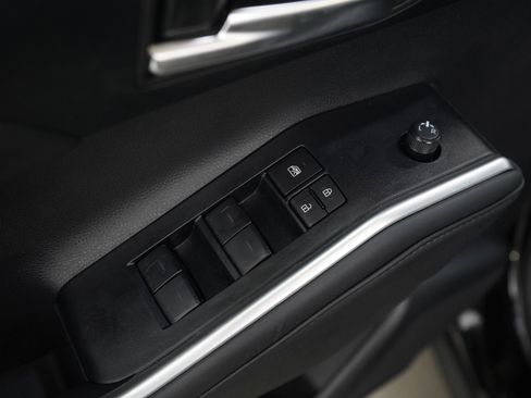 Used 2025 Toyota Highlander XSE AWD/4WD image 20