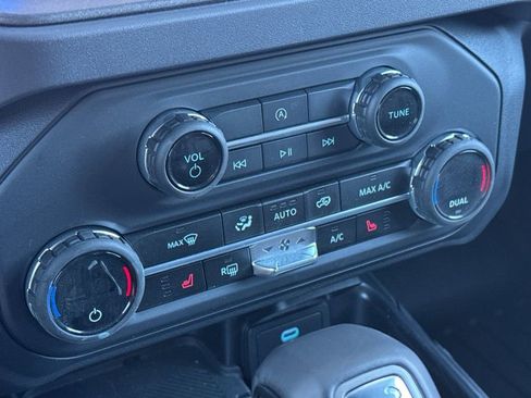 New 2025 Ford Bronco Big Bend image 18