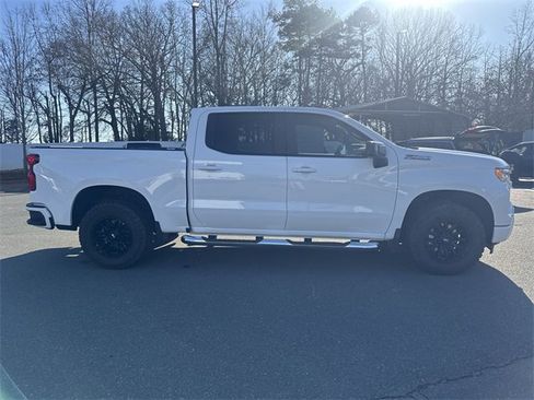 Used 2023 Chevrolet Silverado 1500 RST w/ Z71 Off-Road Package image 14