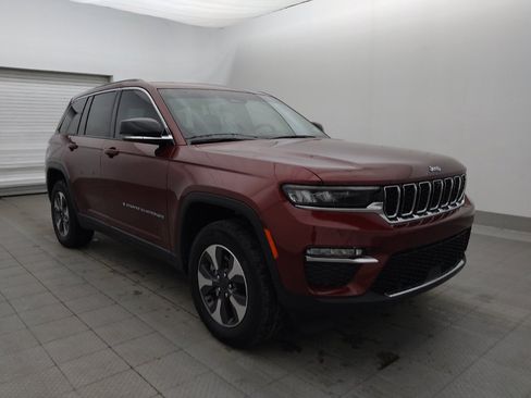 Used 2022 Jeep Grand Cherokee Limited 4xe w/ Luxury Tech Group II AWD/4WD image 11