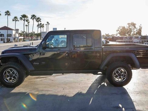 New 2026 Jeep Gladiator Rubicon w/ Steel Bumper Group image 14