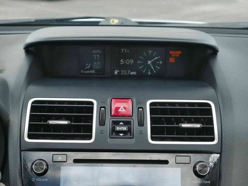 Used 2018 Subaru Forester 2.5i Premium AWD/4WD image 7
