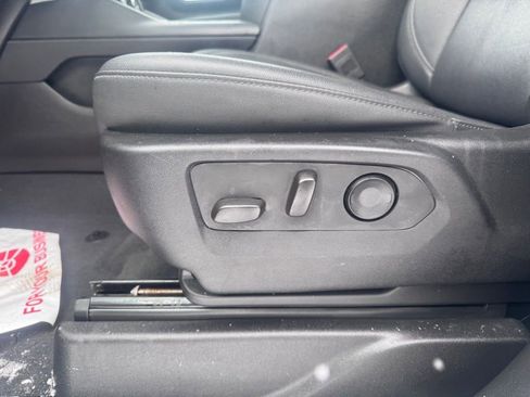 Used 2024 Chevrolet Tahoe LT image 13