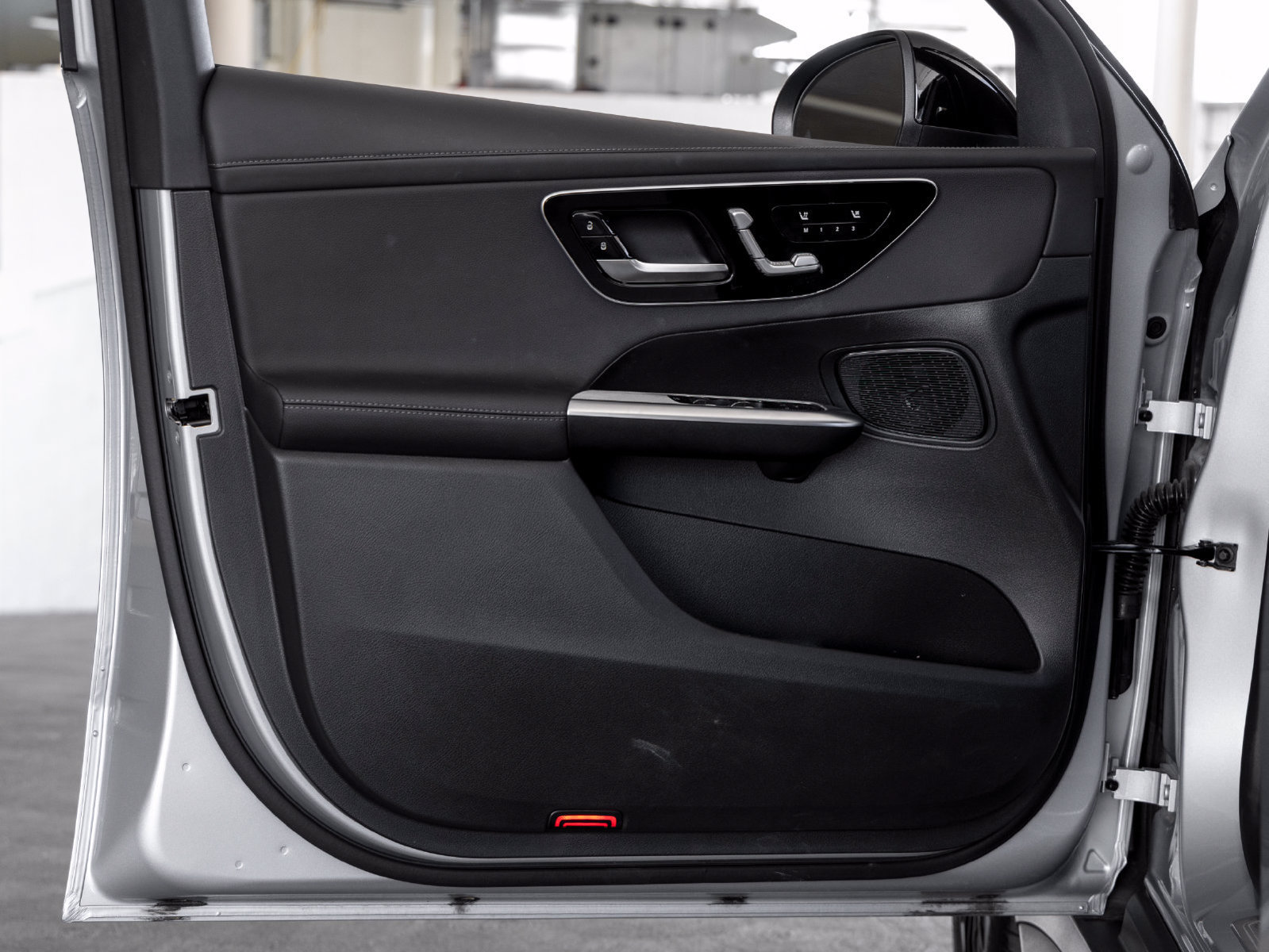 Certified 2026 Mercedes-Benz GLC 300 image 9