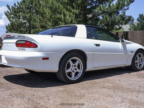 Used 1996 Chevrolet Camaro Z28 RWD image 8