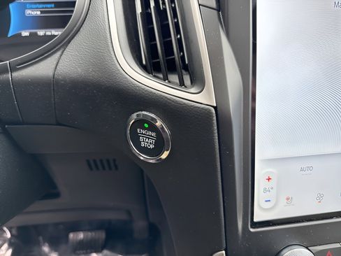 Used 2024 Ford Edge SEL w/ Convenience Package image 41