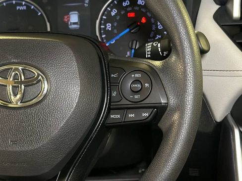 Used 2019 Toyota RAV4 XLE image 22