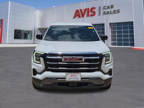 Used 2025 GMC Terrain Elevation AWD/4WD image 2