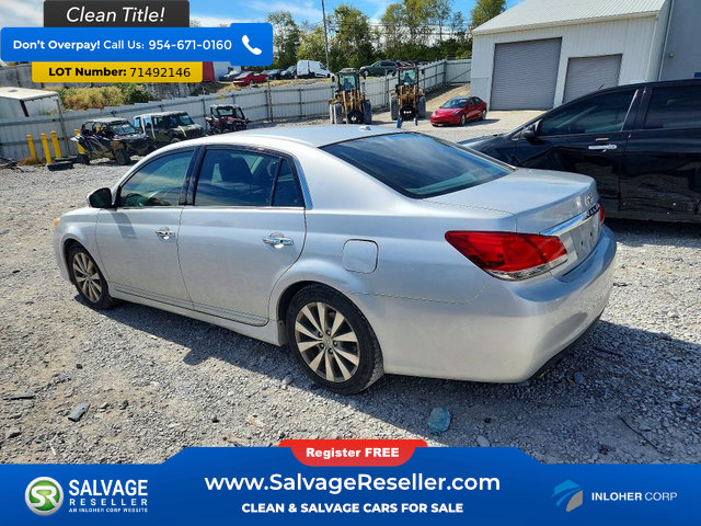 Used 2011 Toyota Avalon Limited FWD image 3