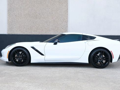 Used 2016 Chevrolet Corvette Stingray Coupe w/ 3LT Preferred Equipment Group image 6