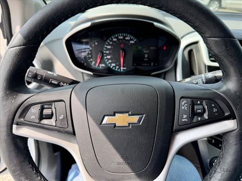 Used 2018 Chevrolet Sonic Premier FWD image 9