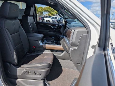 Used 2024 Chevrolet Silverado 1500 High Country RWD image 21