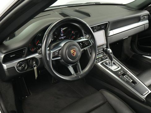 Used 2019 Porsche 911 Carrera 4 AWD/4WD image 38