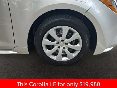 Used 2023 Toyota Corolla LE FWD image 40