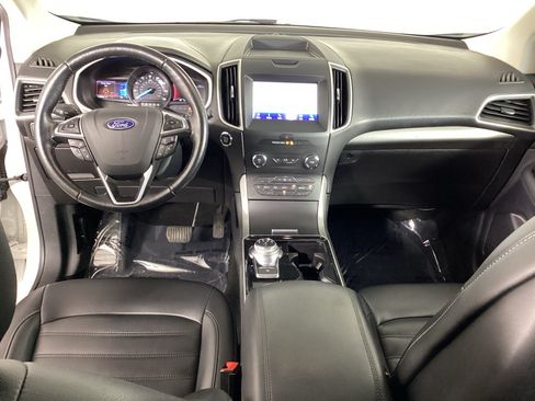 Used 2020 Ford Edge SEL w/ Cold Weather Package AWD/4WD image 18