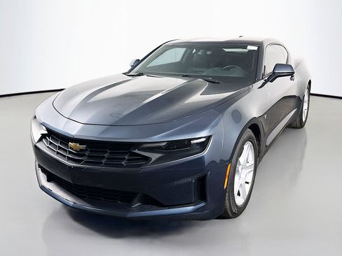 Used 2019 Chevrolet Camaro LT image 4