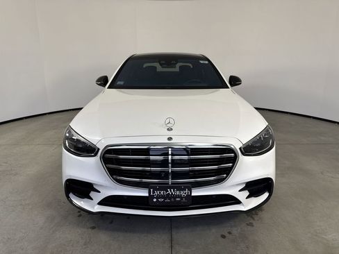 Used 2022 Mercedes-Benz S 580 4MATIC Sedan image 10