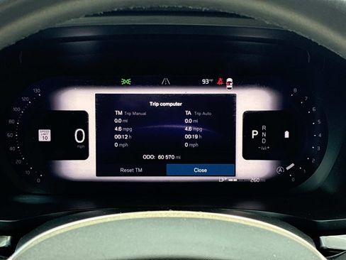 Used 2025 Volvo V60 B5 Cross Country Plus AWD/4WD image 36