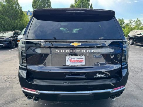 New 2026 Chevrolet Suburban Premier w/ Sun And Tow Package AWD/4WD image 4