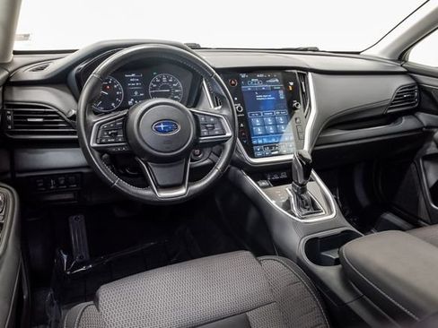Used 2025 Subaru Outback Premium AWD/4WD image 7
