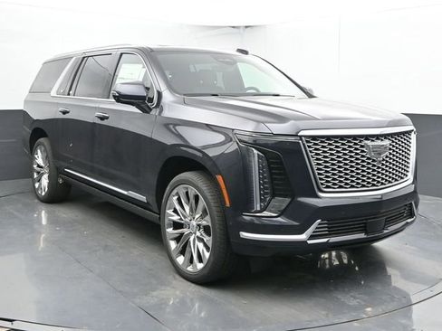 New 2026 Cadillac Escalade ESV Luxury w/ LPO, Radiant Package AWD/4WD image 2