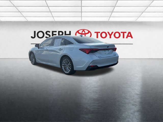 Used 2020 Toyota Avalon Limited w/ Advanced Safety Package FWD image 12