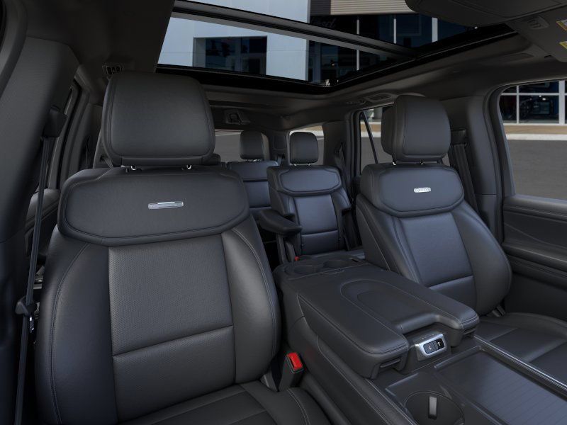 Used 2026 Ford Expedition Platinum w/ Stealth Performance Package AWD/4WD image 11