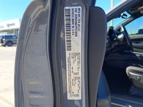 Used 2023 Dodge Durango SXT Launch Edition image 30