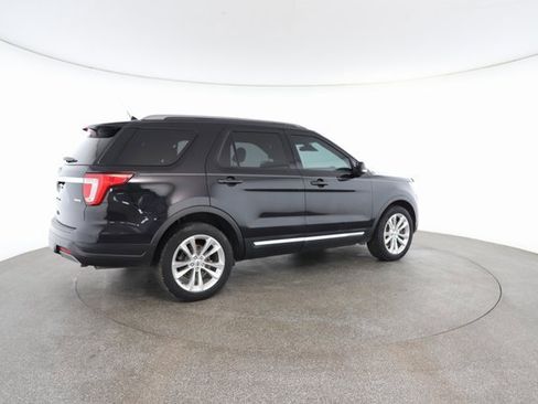 Used 2019 Ford Explorer XLT w/ Equipment Group 202A image 19