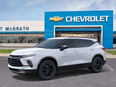 New 2026 Chevrolet Blazer LT AWD/4WD image 2