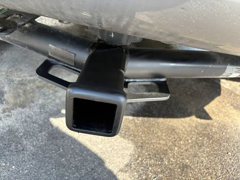 Used 2017 Toyota RAV4 XLE AWD/4WD image 10