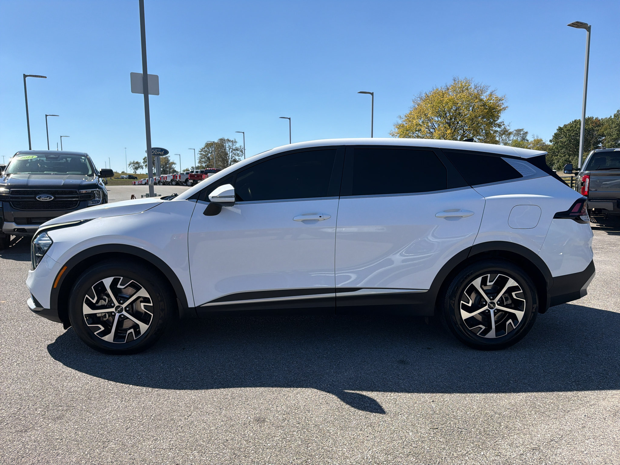 Used 2023 Kia Sportage EX FWD image 8